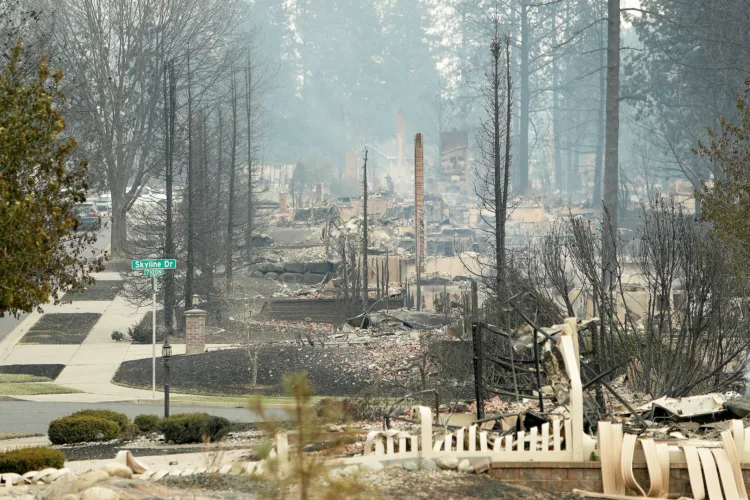 Washington fires force evacuations
